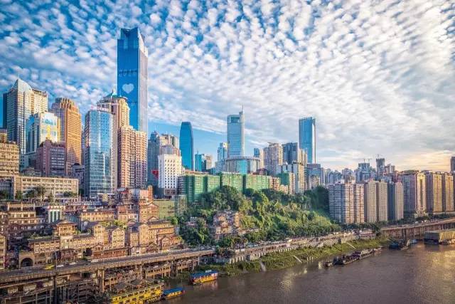 重庆秘境小巷，探寻味蕾的独特之旅